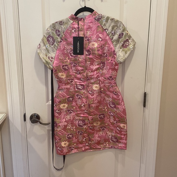 Pink cut out dress size 6 Pretty little thing - Picture 3 of 4